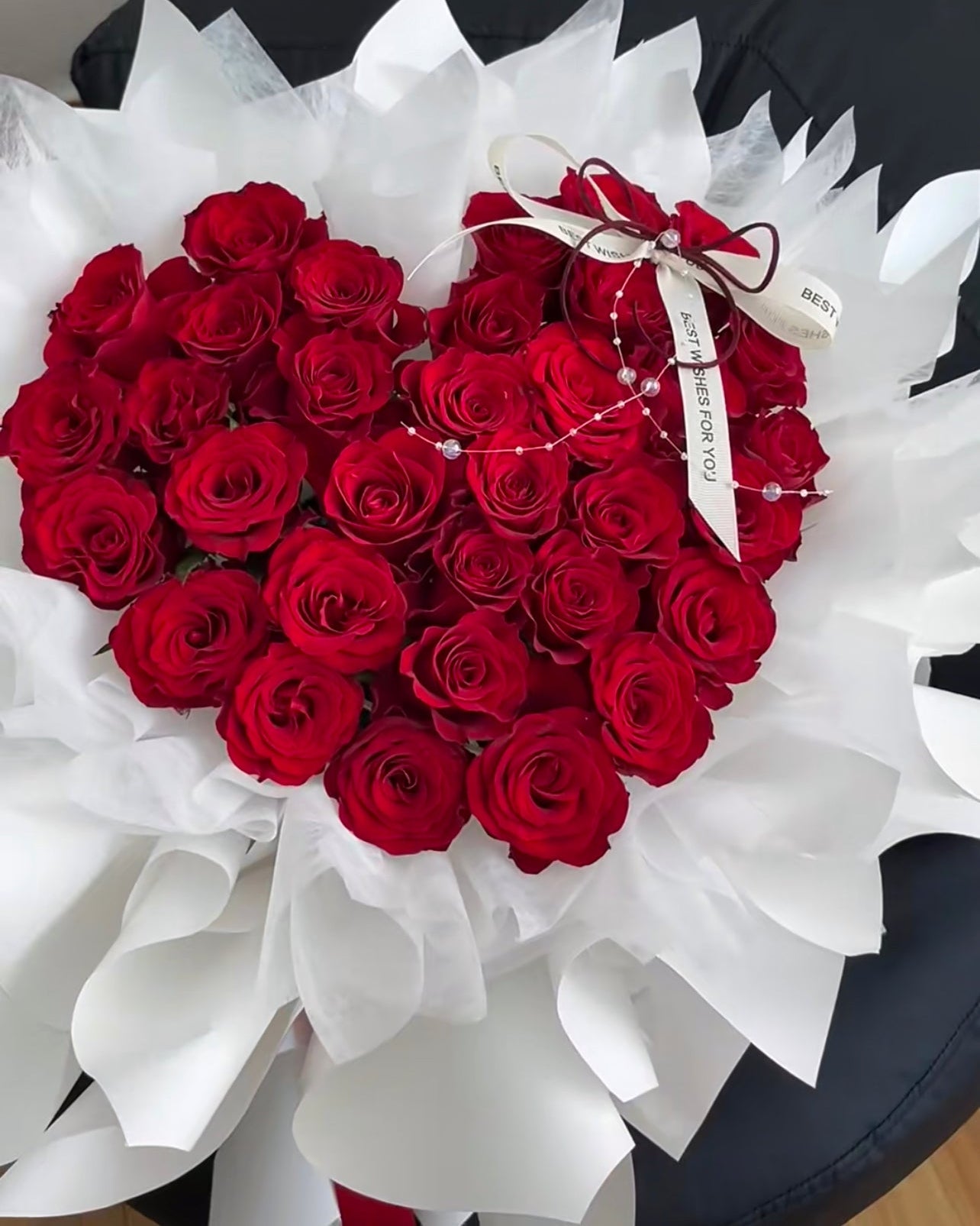 33 Stalks Roses（ Heart Shape）