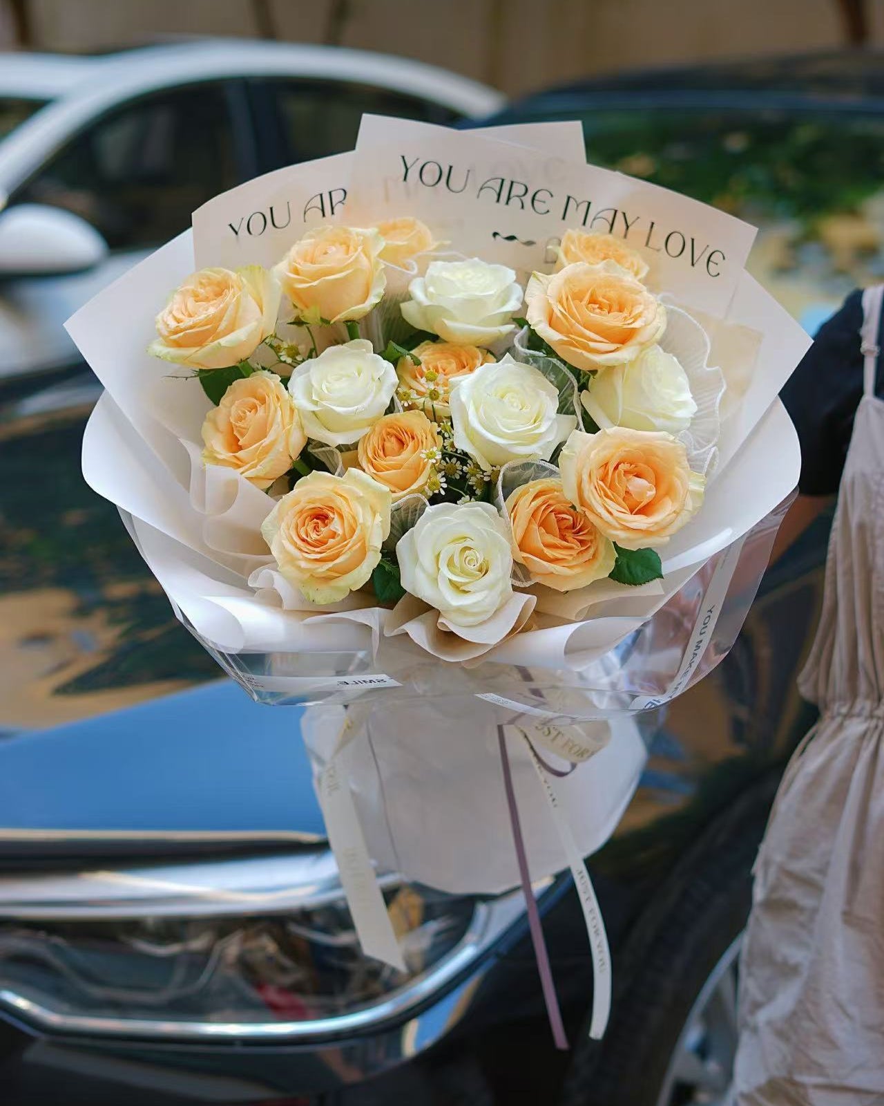 Blossom Grace (16 Stalks)